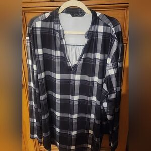 INVOLAND Womens Plus Size V-Neck Blk/Wht Plaid Blouse